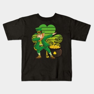 Dabbing Leprechaun St. Patricks Day Vintage Retro Clover Shamrock Kids T-Shirt